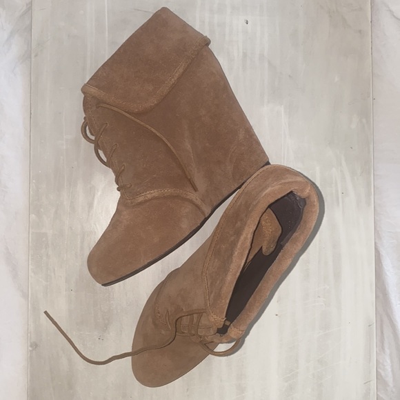 Suede mocha shoes - Picture 2 of 2